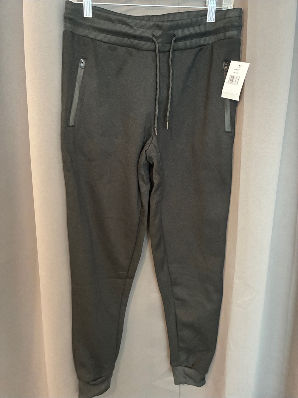 Men's Black Zip-Pocket Jogger Sweatpants